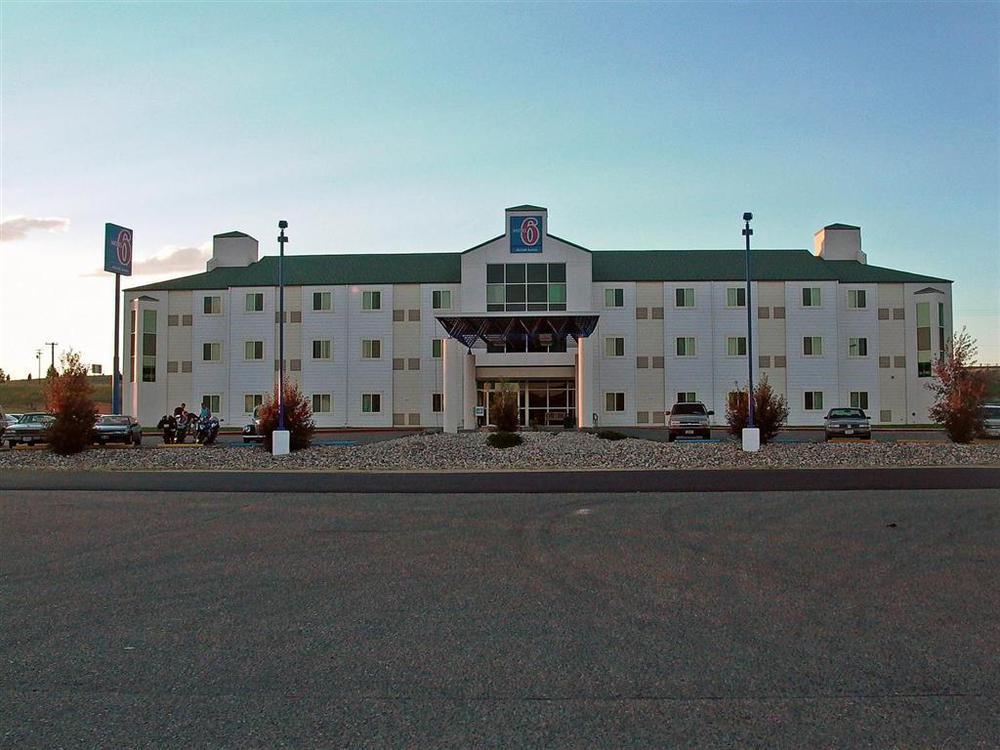 Red Lion Inn & Suites Butte Bagian luar foto